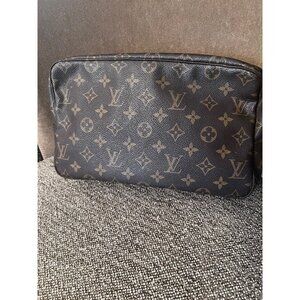 Louis Vuitton Monogram Toiletry Pouch
